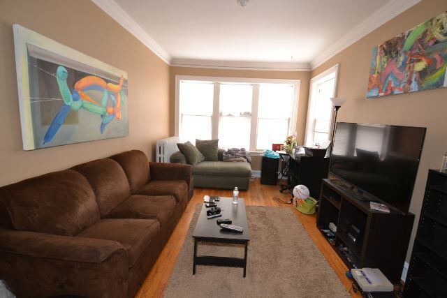 Building Photo - 5023 N Winchester Ave