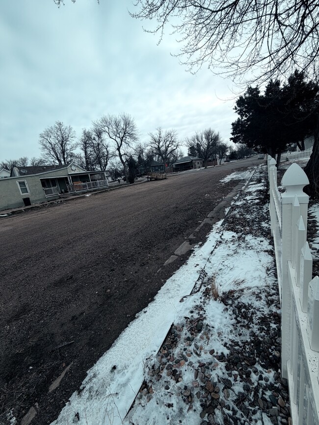 Building Photo - 338 N 2nd St