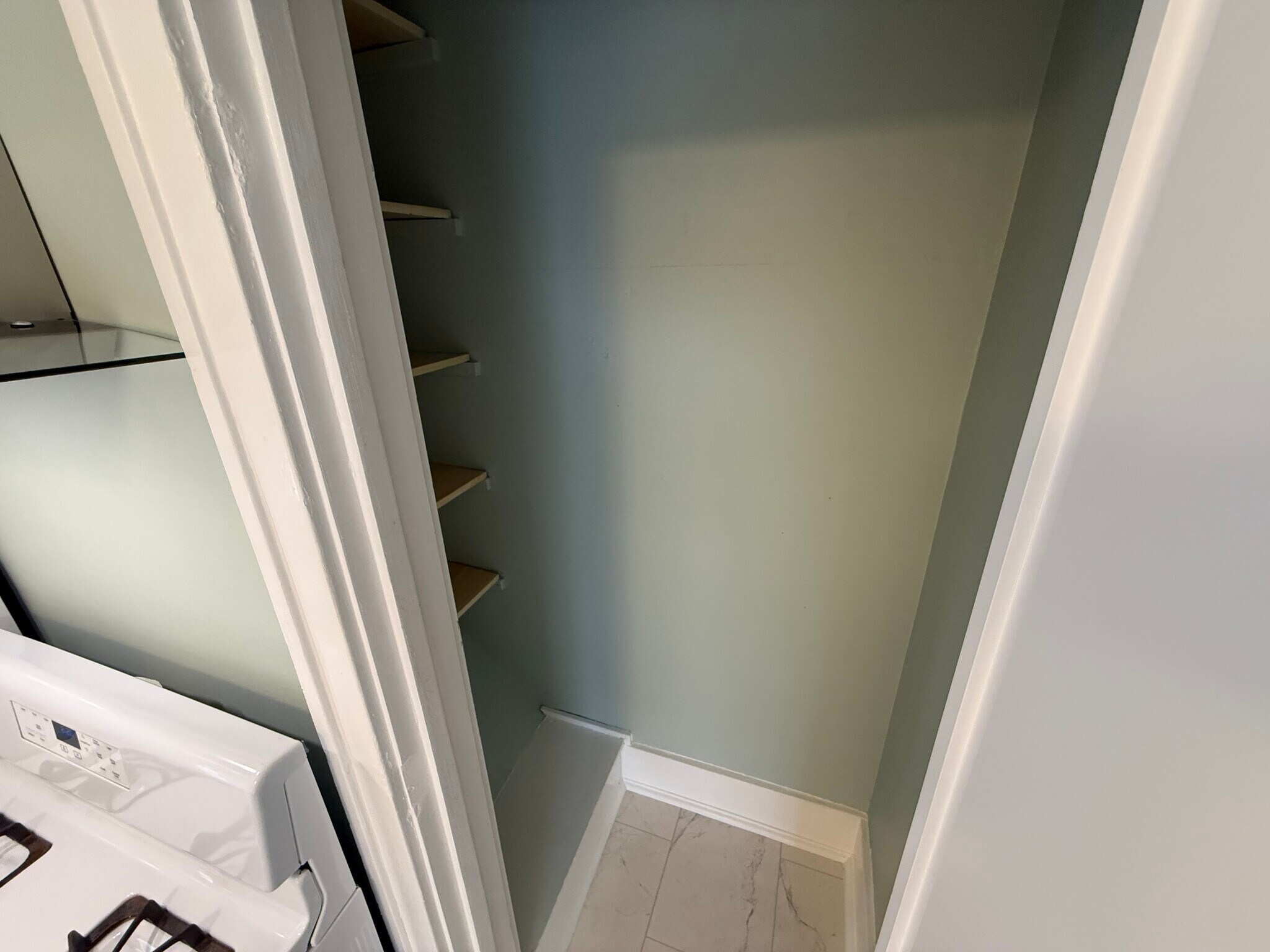 Building Photo - 1160 Monroe Ave