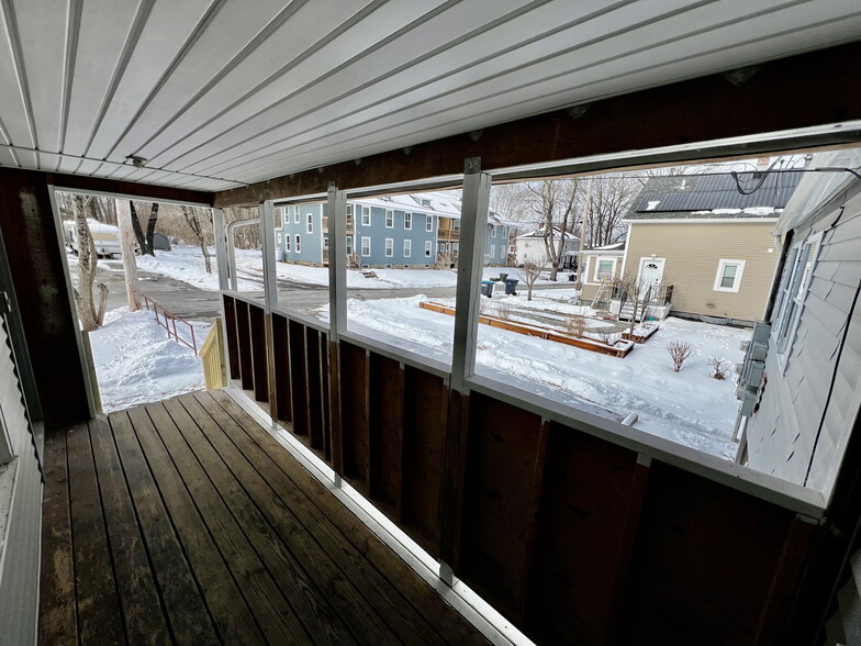 Front Porch - 40 Watch St