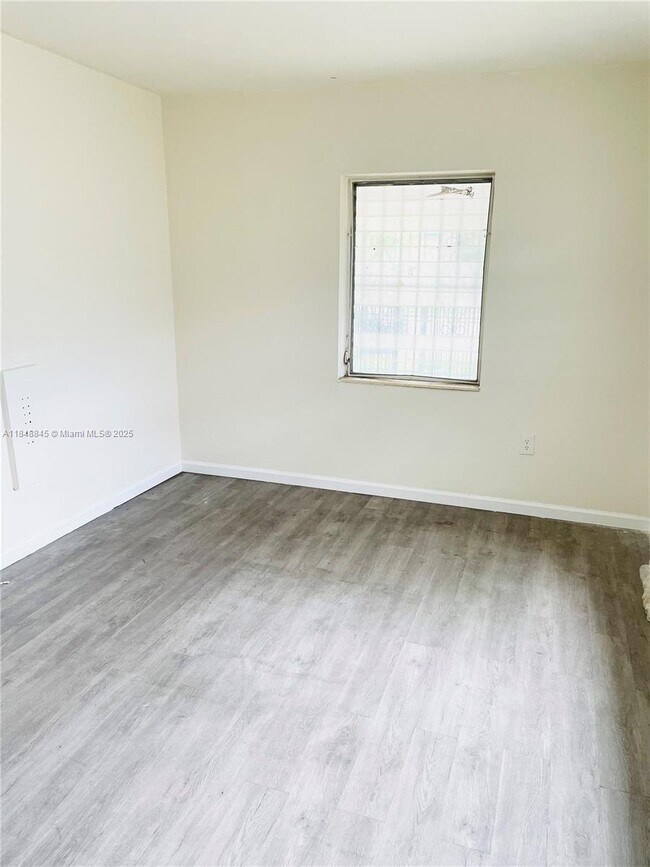 Building Photo - 110 NE 63rd St