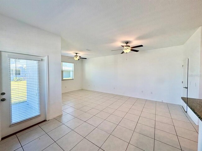 Building Photo - 14302 Editors Note St