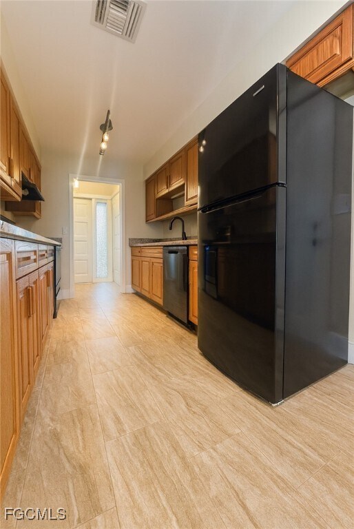 Building Photo - 732 Sesame Ct