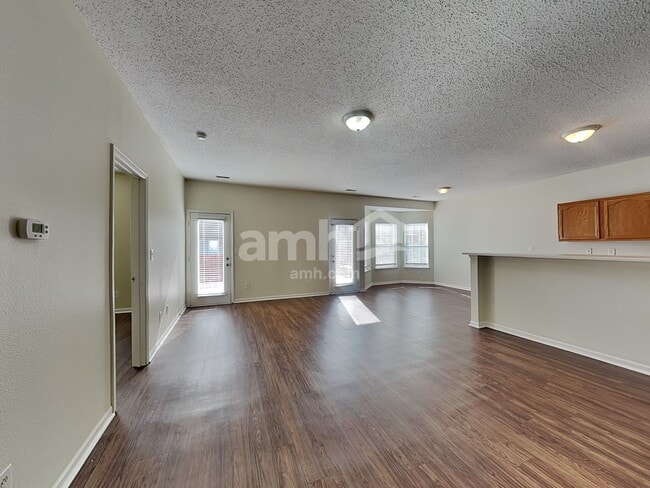 Building Photo - 9931 Lakefield Ln