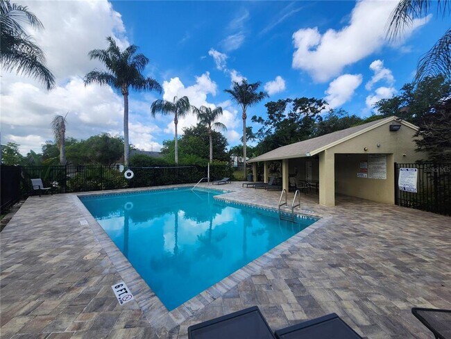Building Photo - 2897 Thaxton Dr