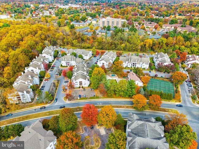 Building Photo - 9901 Boysenberry Way