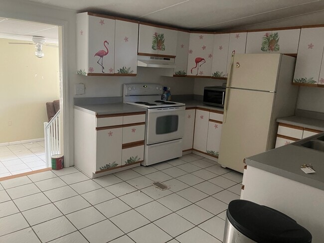 Building Photo - 111 Grassy Key Ln