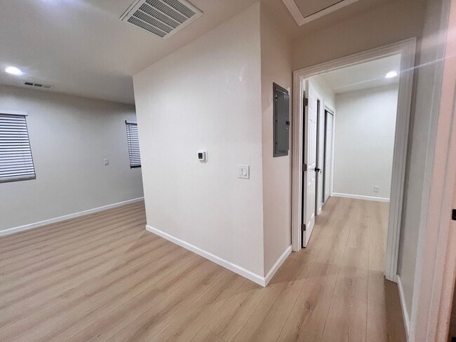 Building Photo - 1340 Homestead Rd