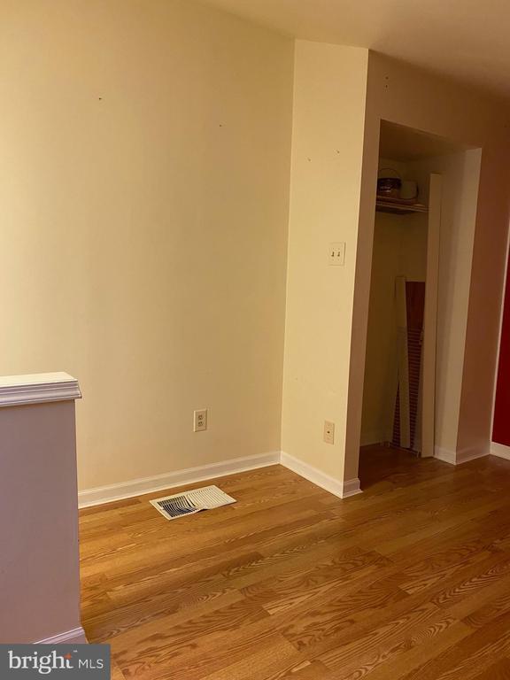 Building Photo - 439 Glassboro Rd