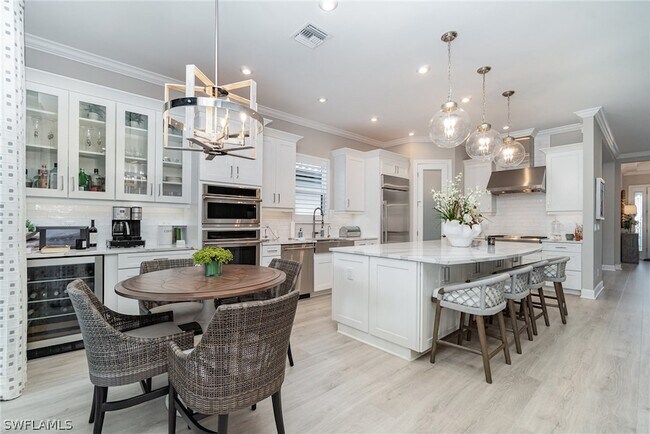 Building Photo - 9536 Montelanico Loop