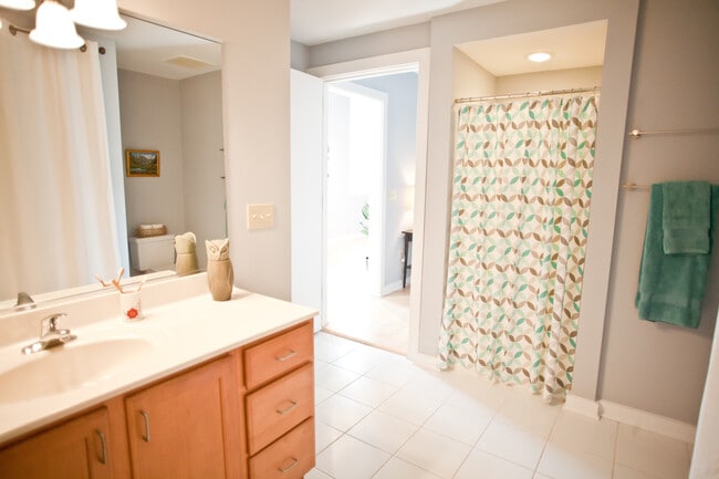 Building Photo - One bedroom loft in Southern Village above Weaver Street Market!