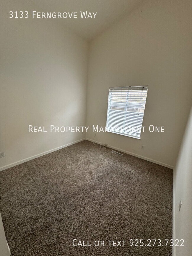 Building Photo - 3133 Ferngrove Way