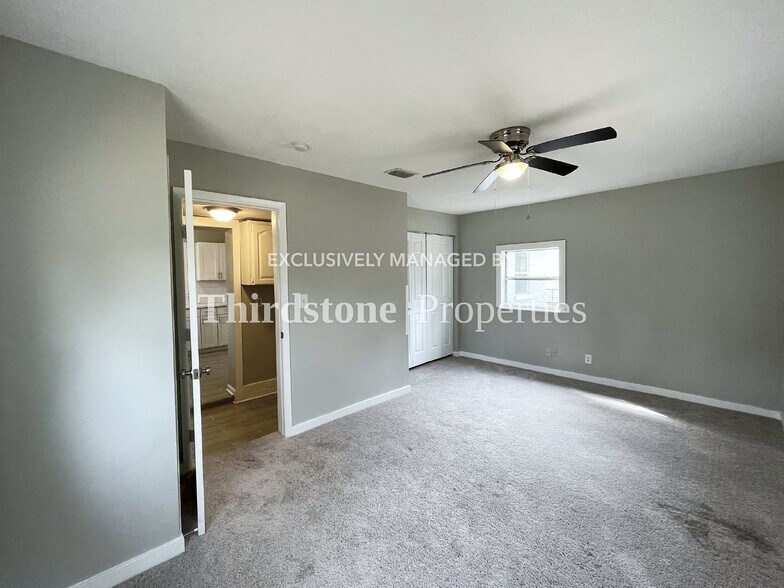 Building Photo - 2939 W 11th St