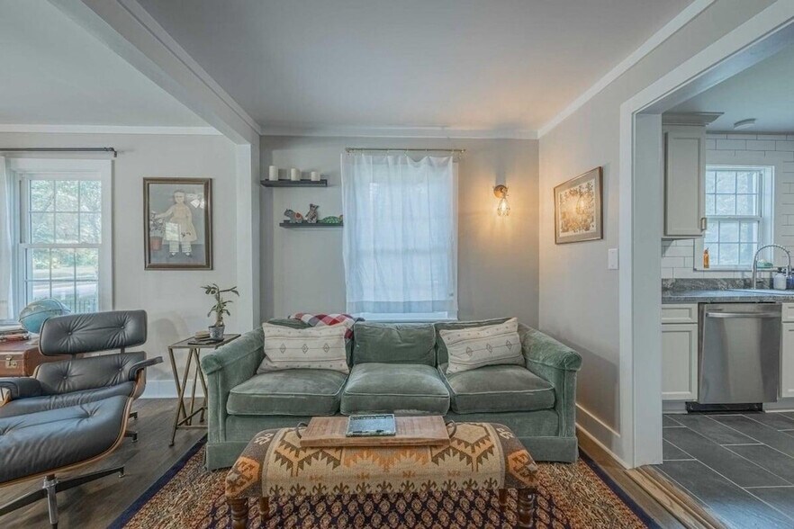 Building Photo - 292 First Street