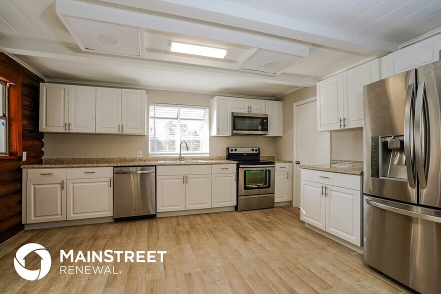 Building Photo - 1219 Thompson Ave