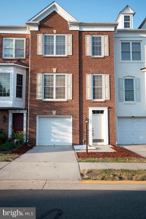 Building Photo - 2444 Terra Cotta Cir