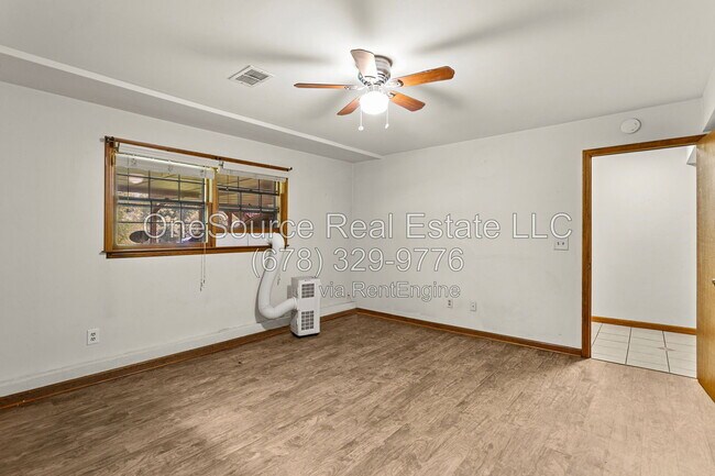 Building Photo - 195 Cross Brook Dr