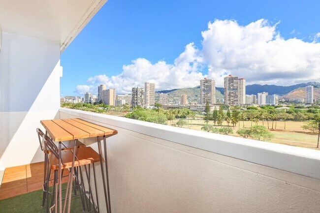 Building Photo - 2281 Ala Wai Blvd