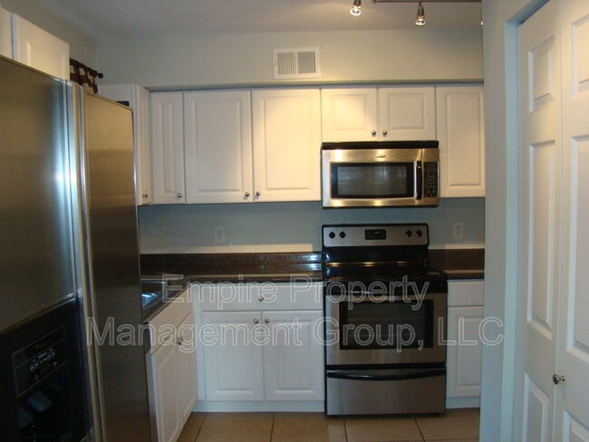 Building Photo - 1607 Willowby St