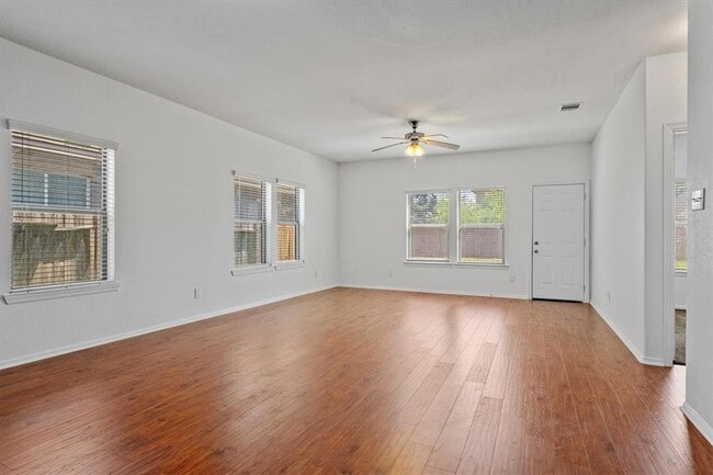 Building Photo - 12230 Turchin Dr