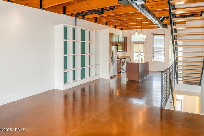 Building Photo - 23 Market