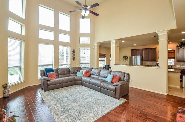 Building Photo - 26711 Eagle Park Ln