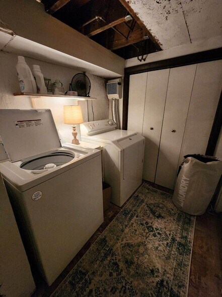 Shared laundry in basement - 724 N 19th St