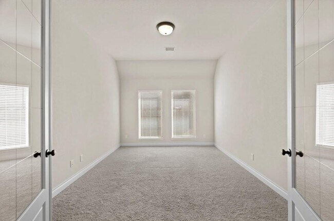 Building Photo - 10811 Croftmore Dr
