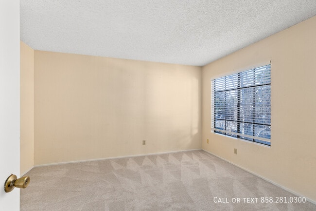 Building Photo - 8534 Summerdale Rd