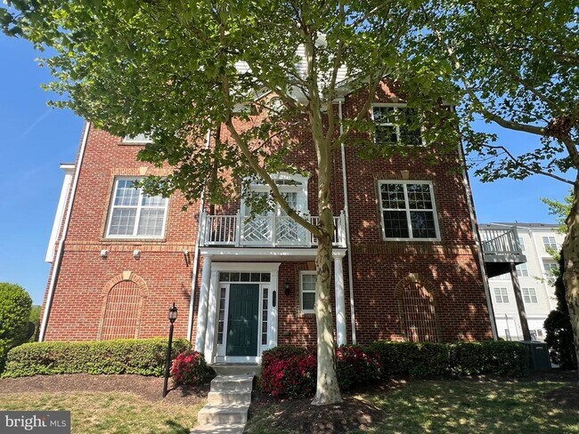 Building Photo - 14878 Potomac Branch Dr