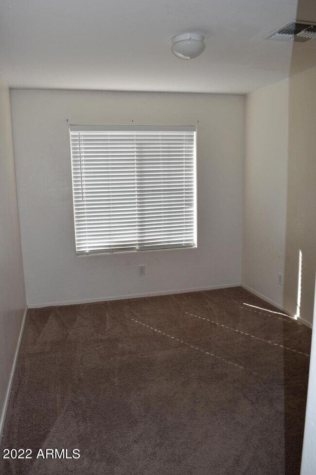 Building Photo - 450 E Maddison St