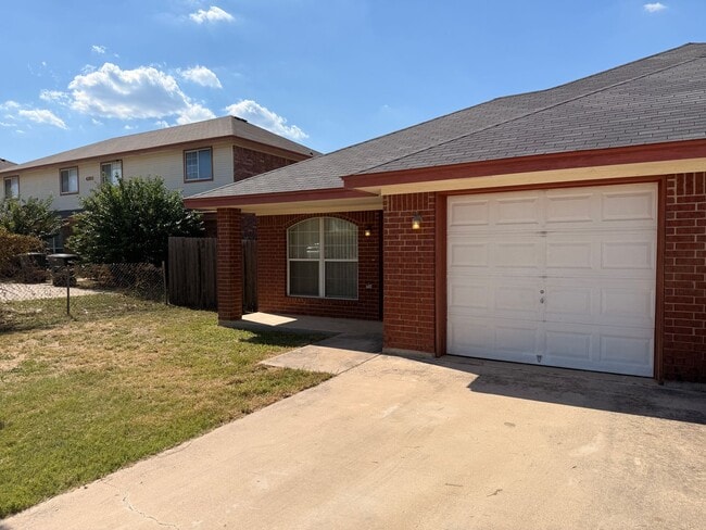 Building Photo - RENT REDUCTION - AVAILABLE NOW!