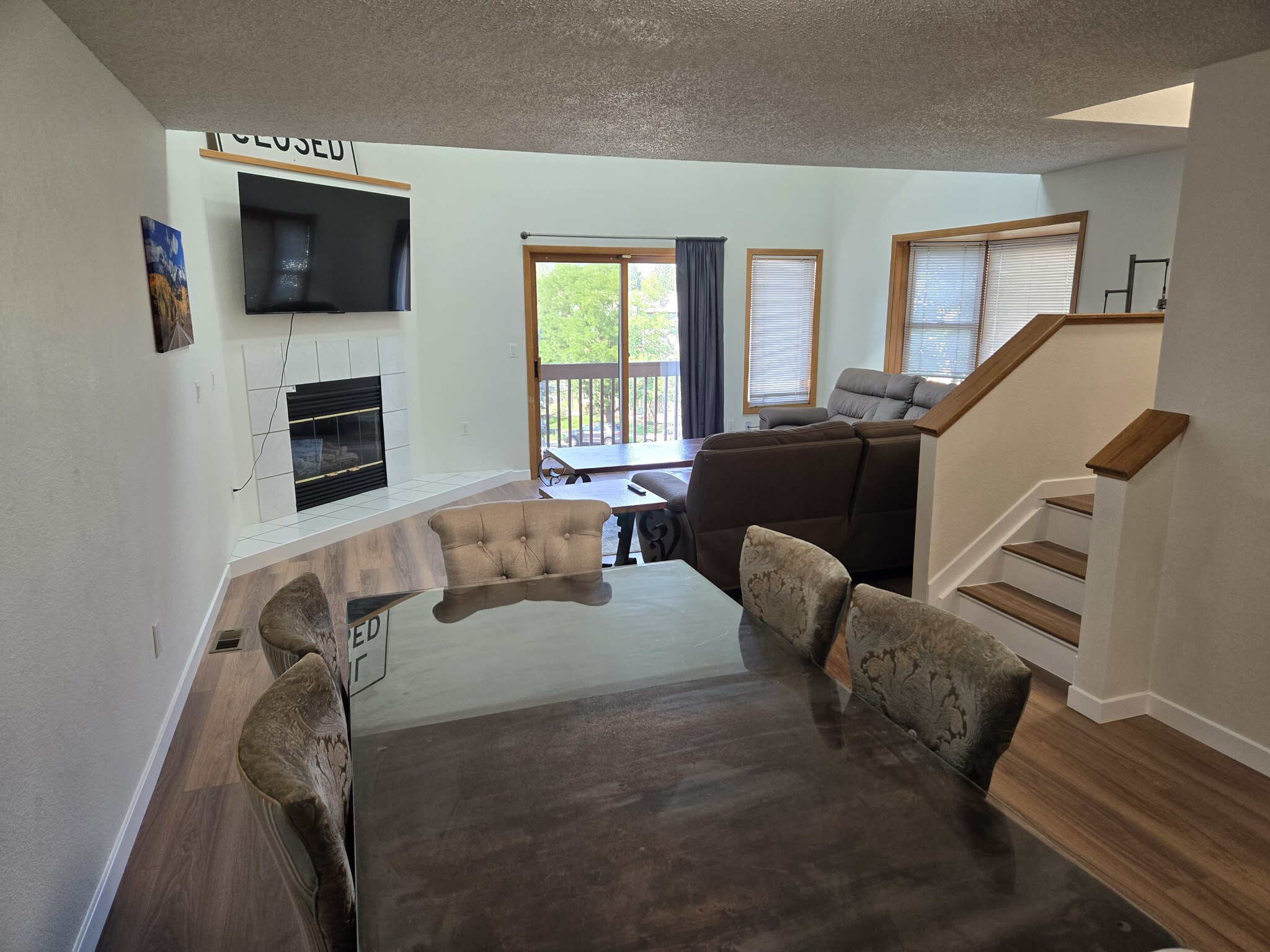 Dining / Living Room - 2835 Springdale Ln