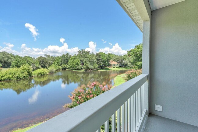 Building Photo - Gorgeous Condo in Niceville!!  Bluewater Bay Living at its BEST!!