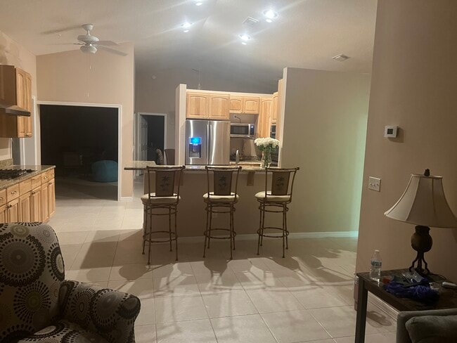 Building Photo - 922 Jackson Way