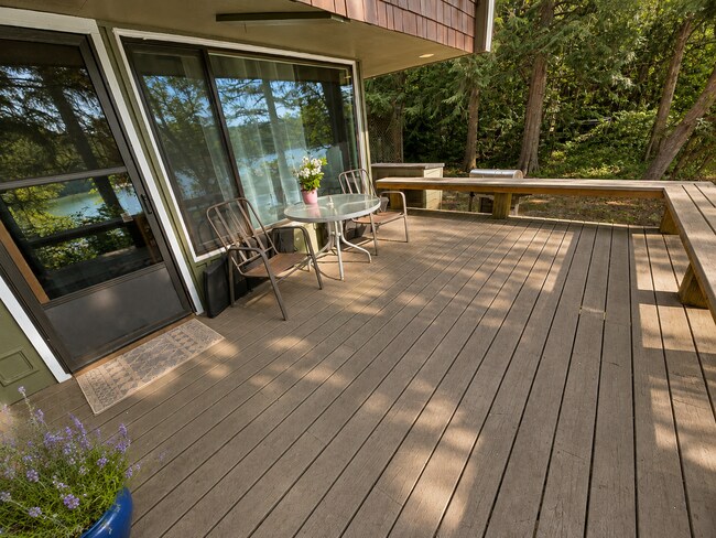 Building Photo - 17805 Overlake Ct SE