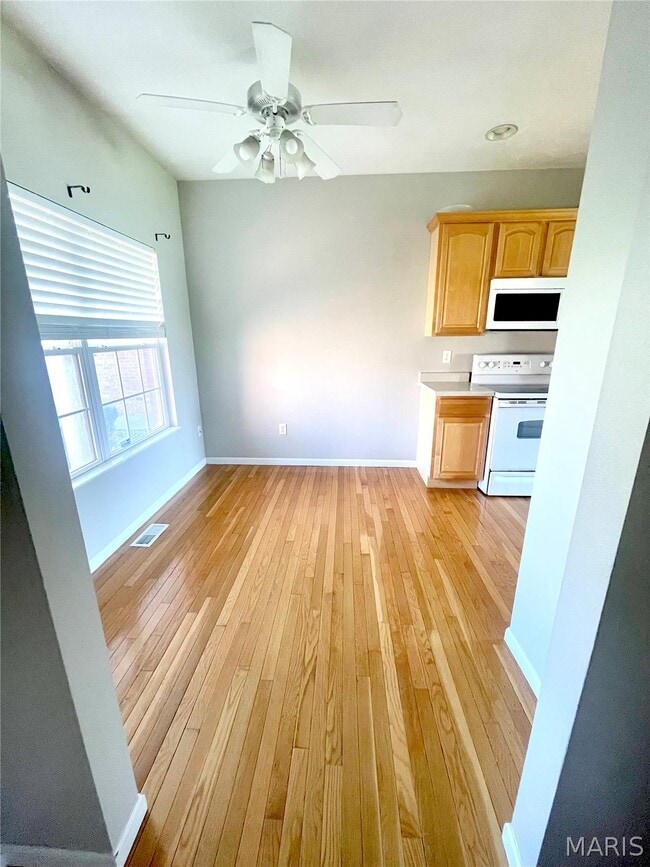 Building Photo - 764 Granite Dr