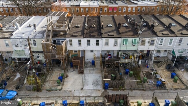 Building Photo - 328 S Macon St.