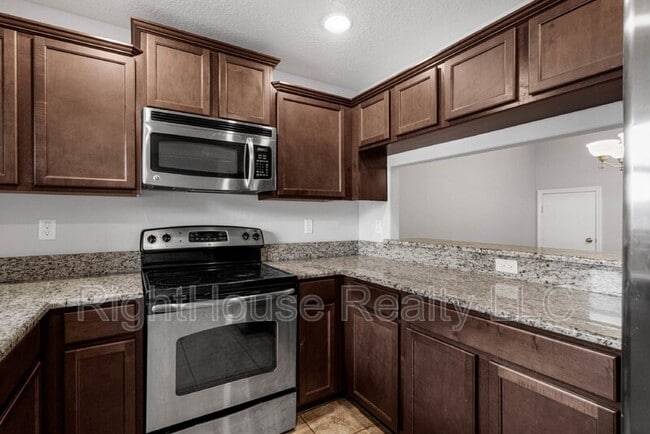 Building Photo - 260 Carina Cir