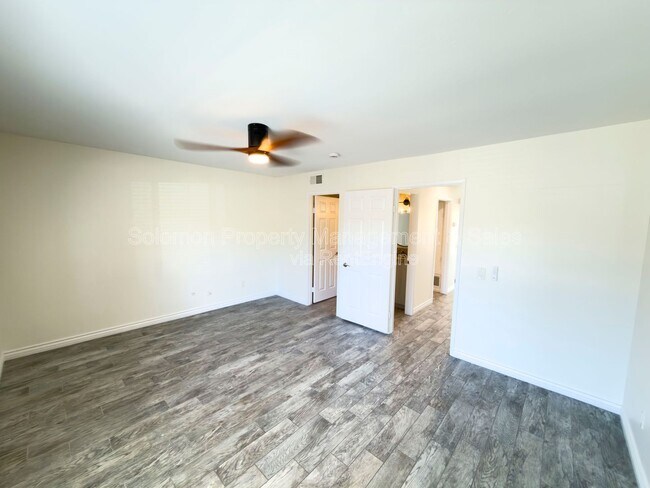 Building Photo - 3623 Harbor Crest Way