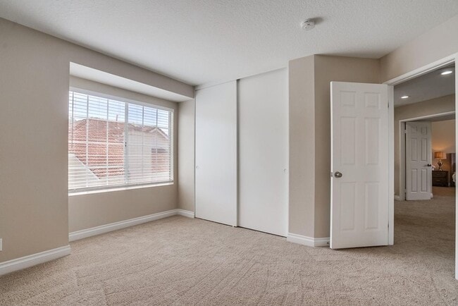 Building Photo - Your Dream Home Awaits on a Peaceful Cul-de-Sac!