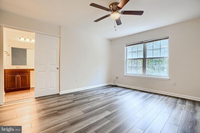 Building Photo - 6558 Ridgeborne Dr