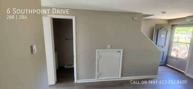 Building Photo - 6 Southpoint Dr