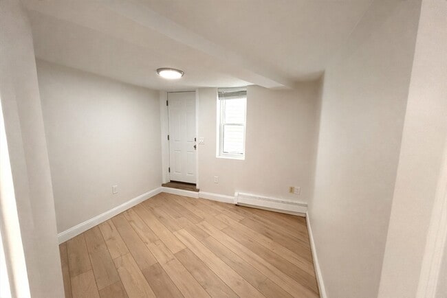 Building Photo - 53 White St