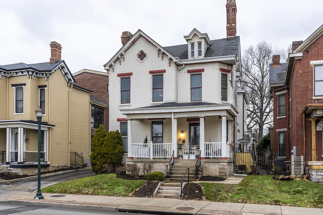 Building Photo - 257 S Limestone