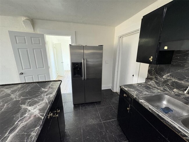 Building Photo - 1836 SW Harlem Cir