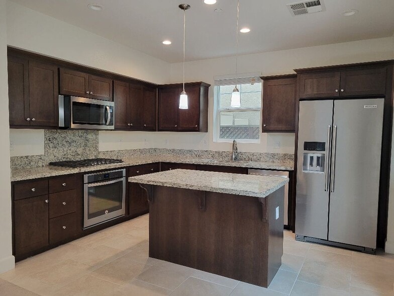 Building Photo - 2969 Denali Dr