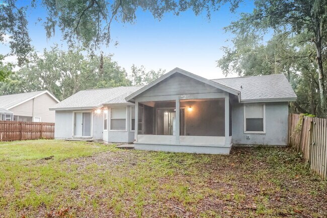 Building Photo - 2651 Waterview Dr