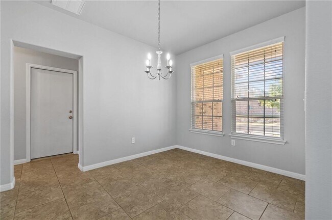 Building Photo - 170 Kingfisher Ln