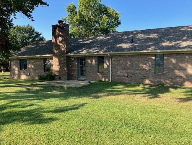 Building Photo - 1400 Audubon Dr